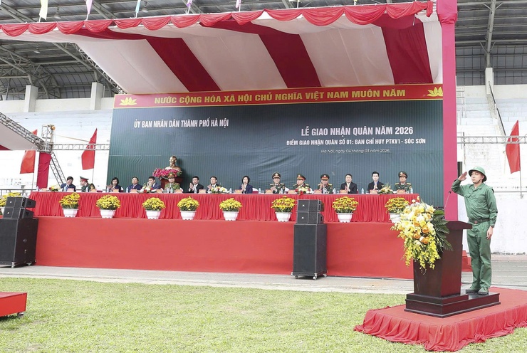 BAN CHỈ HUY PHÒNG THỦ KHU VỰC 1 - SÓC SƠN LONG TRỌNG TỔ CHỨC LỄ GIAO NHẬN QUÂN NĂM 2026- Ảnh 1.