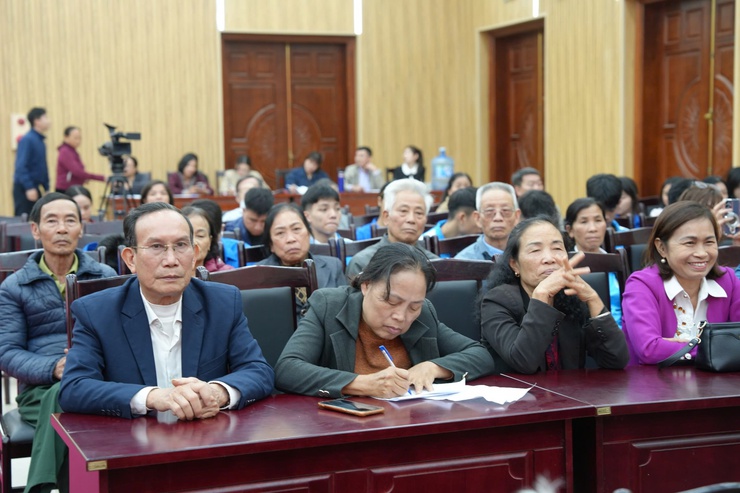 CỬ TRI ĐƠN VỊ BẦU CỬ SỐ 20 KỲ VỌNG VÀO CHƯƠNG TRÌNH HÀNH ĐỘNG CỦA CÁC ỨNG CỬ VIÊN ĐẠI BIỂU HĐND THÀNH PHỐ HÀ NỘI KHÓA XVII- Ảnh 4.