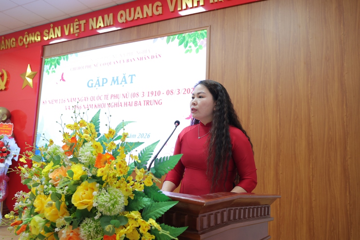 Chi hội Phụ nữ cơ quan Ủy ban nhân dân xã Phú Nghĩa tổ chức Gặp mặt kỷ niệm 116 ngày Quốc tế phụ nữ (08/3/1910 – 08/3/2026) và 1.986 năm khởi nghĩa Hai Bà Trưng- Ảnh 2.