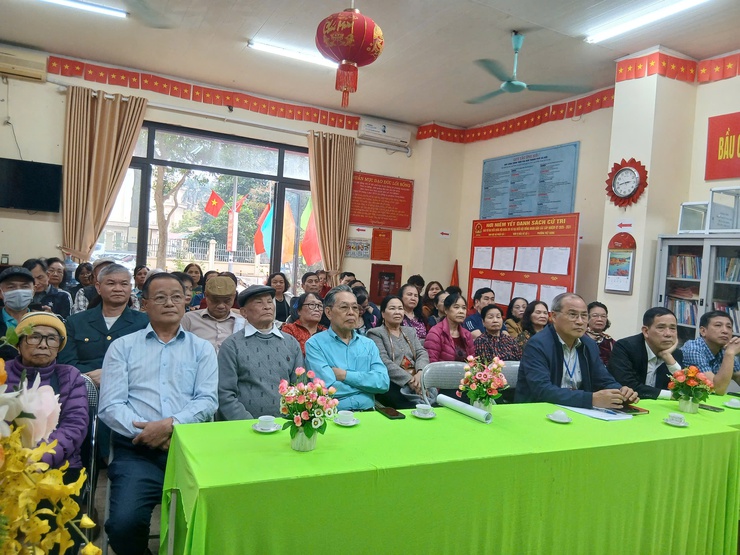 Hội nghị tiếp xúc cử tri với người ứng cử đại biểu Hội đồng nhân dân (HĐND) phường Việt Hưng khóa II, nhiệm kỳ 2026 – 2031 tại Đơn vị bầu cử số 3- Ảnh 3.