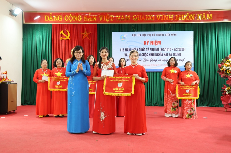 Hội LHPN phường Kiến Hưng long trọng tổ chức kỷ niệm 1986 năm Khởi nghĩa Hai Bà Trưng và 116  năm ngày Quốc tế Phụ nữ 8/3- Ảnh 9.