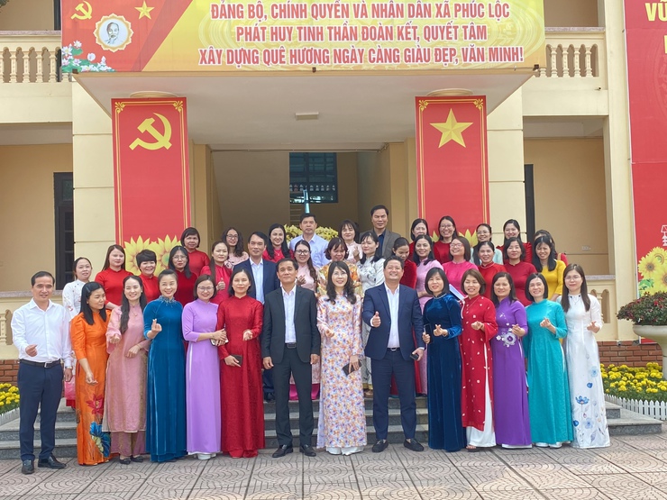 Phúc Lộc gặp mặt các đồng chí lãnh đạo, cán bộ, công chức, nhân viên nữ nhân Ngày Quốc tế Phụ nữ (8/3/1910-8/3/2026)- Ảnh 6.