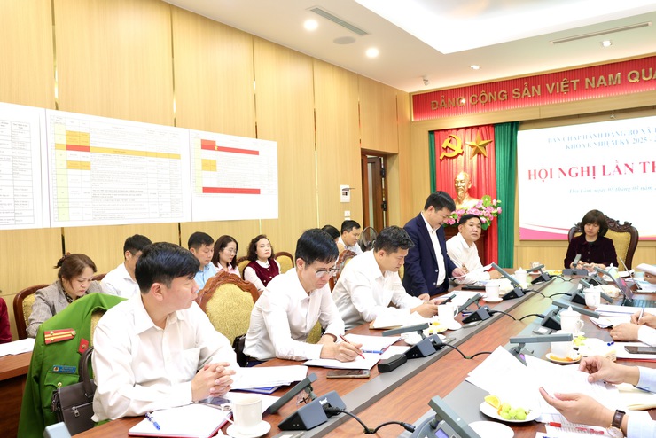 BCH ĐẢNG BỘ XÃ THƯ LÂM KHÓA I,  NHIỆM KỲ 2025-2030 TỔ CHỨC HỘI NGHỊ LẦN THỨ BẢY- Ảnh 5.