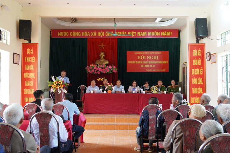 Người ứng cử đại biểu HĐND phường Chương Mỹ khóa II, nhiệm kỳ 2026–2031 tại đơn vị bầu cử số 6 tiếp xúc cử tri Tổ dân phố Phương Bản- Ảnh 1.