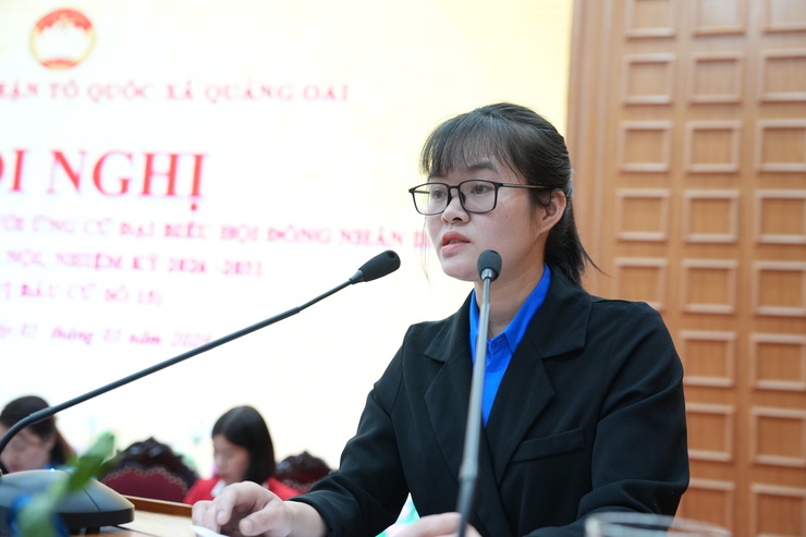 Hội nghị tiếp xúc cử tri vận động bầu cử tại đơn vị số 15, HĐND TP Hà Nội- Ảnh 14.