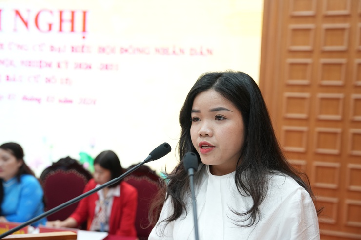 Hội nghị tiếp xúc cử tri vận động bầu cử tại đơn vị số 15, HĐND TP Hà Nội- Ảnh 13.