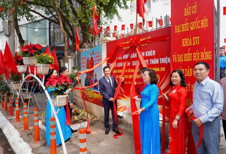 Khánh thành mô hình Dân vận khéo chào mừng cuộc bầu cử đại biểu Quốc hội khóa XVI và đại biểu HĐND các cấp nhiệm kỳ 2026- 2031
- Ảnh 2.