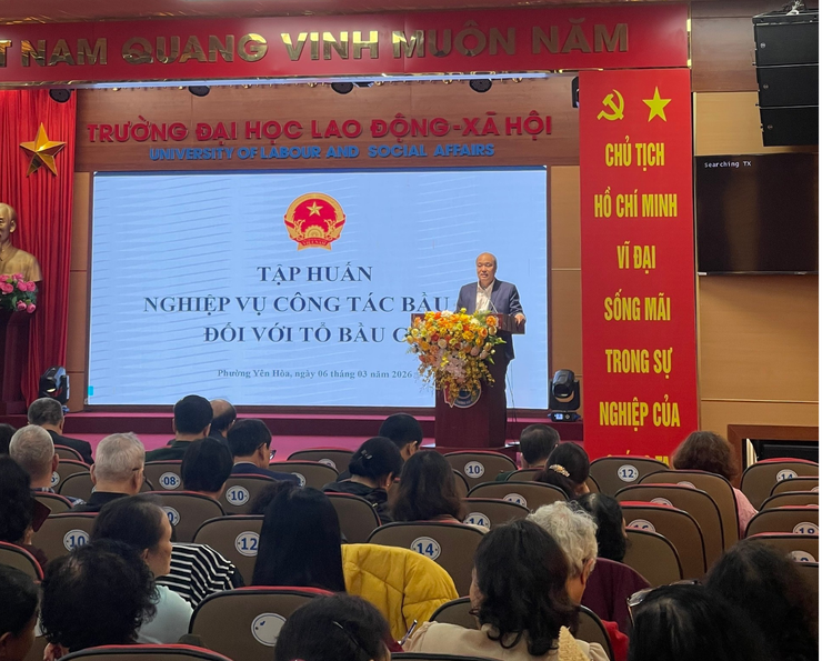 Phường Yên Hòa tập huấn nghiệp vụ công tác bầu cử cho các Tổ bầu cử- Ảnh 4.