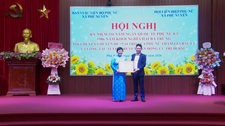 Xã Phú Xuyên tổ chức hội nghị kỷ niệm Ngày Quốc tế Phụ nữ 8/3 và nói chuyện chuyên đề về vai trò phụ nữ trong bầu cử- Ảnh 10.