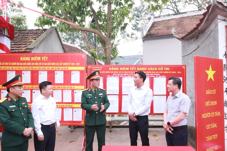 Đoàn công tác số 12 của Thành phố Hà Nội kiểm tra công tác chuẩn bị bầu cử tại 8 xã thuộc đơn vị bầu cử số 15- Ảnh 1.