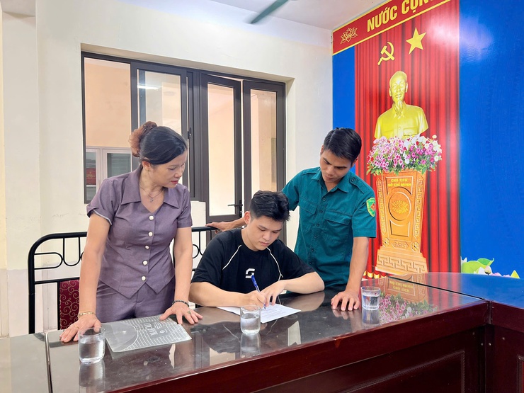 Những thanh niên ưu tú xã Thanh Trì tình nguyện lên đường nhập ngũ- Ảnh 2.