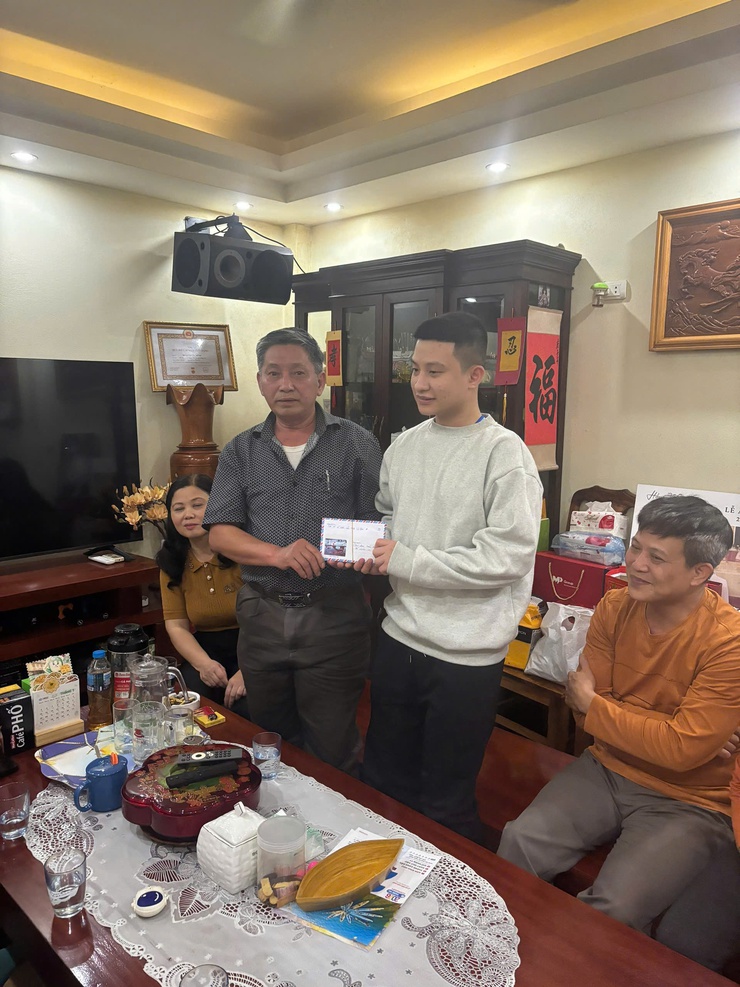 Thôn Cổ Điển A và thôn Cổ Điển B: Thăm hỏi, tặng quà động viên tân binh lên đường nhập ngũ năm 2026- Ảnh 4.