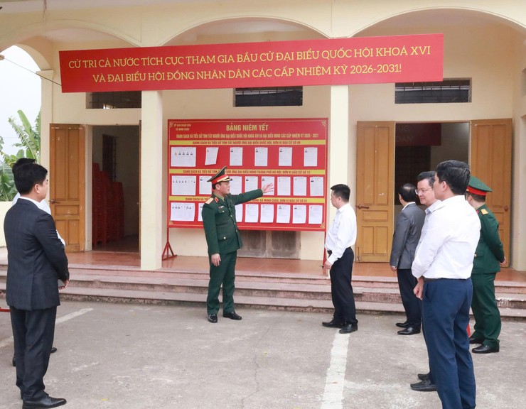 Đoàn công tác số 12 của Thành phố Hà Nội kiểm tra công tác chuẩn bị bầu cử tại 8 xã thuộc đơn vị bầu cử số 15- Ảnh 6.