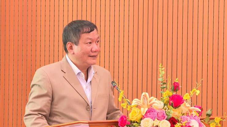 Thanh Trì tôn vinh nữ cán bộ, viên chức, LĐHĐ nhân kỷ niệm 116 năm Ngày 8/3- Ảnh 1.