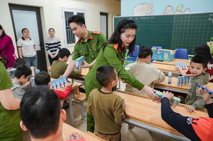 Công an phường Chương Mỹ phát động Tháng Thanh niên năm 2026 và kỷ niệm Ngày Quốc tế Phụ nữ 8/3- Ảnh 6.