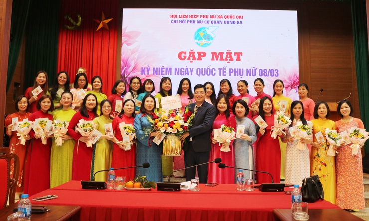  Chi hội Phụ nữ cơ quan UBND Xã Quốc Oai gặp mặt kỷ niệm 116 năm Ngày Quốc tế Phụ nữ 8/3 và 1.986 năm Khởi nghĩa Hai Bà Trưng- Ảnh 1.