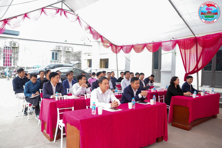 XÃ HƯNG ĐẠO TỔ CHỨC LỄ KHỞI CÔNG CÔNG TRÌNH SỬA CHỮA CÁC TUYẾN ĐƯỜNG GIAO THÔNG LIÊN THÔN TẠI CÁC THÔN TÌNH LAM, ĐỘ CHÀNG, ĐẠI TẢO- Ảnh 1.