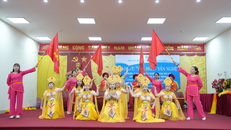 Phụ nữ phường Yên Nghĩa giao lưu “Văn hóa – Văn nghệ” chào mừng Ngày Quốc tế Phụ nữ 8/3 và cuộc bầu cử đại biểu Quốc hội, HĐND các cấp- Ảnh 1.