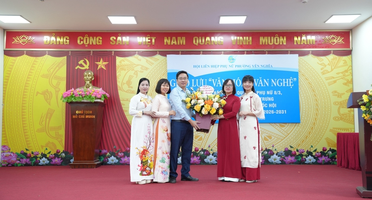 Phụ nữ phường Yên Nghĩa giao lưu “Văn hóa – Văn nghệ” chào mừng Ngày Quốc tế Phụ nữ 8/3 và cuộc bầu cử đại biểu Quốc hội, HĐND các cấp- Ảnh 7.