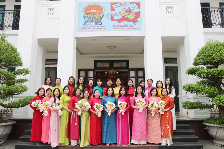  Chi hội Phụ nữ cơ quan UBND Xã Quốc Oai gặp mặt kỷ niệm 116 năm Ngày Quốc tế Phụ nữ 8/3 và 1.986 năm Khởi nghĩa Hai Bà Trưng- Ảnh 10.