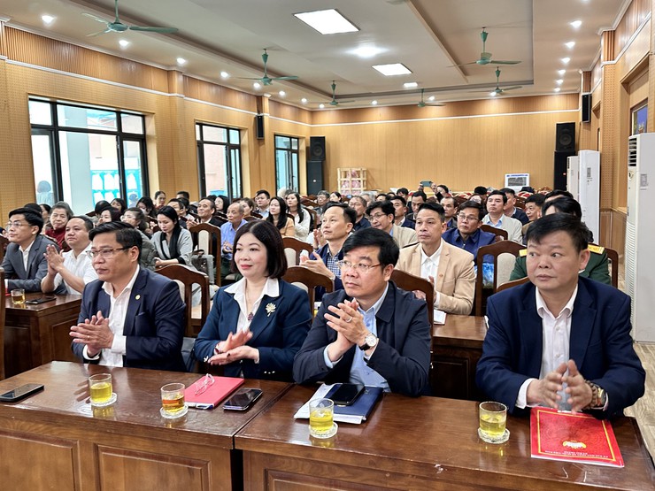 Tiếp xúc giữa cử tri với người ứng cử đại biểu Hội đồng nhân dân xã Đại Thanh nhiệm kỳ 2026-2031- Ảnh 1.