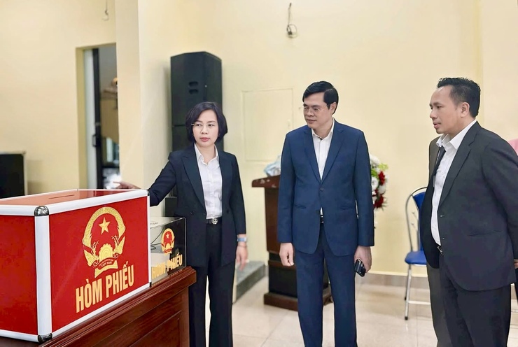 Chủ tịch Uỷ ban MTTQ thành phố Hà Nội kiểm tra công tác chuẩn bị bầu cử tại 5 xã, phường: Nam Phù, Thanh Trì, Ngọc Hồi, Đại Thanh, Thanh Liệt.- Ảnh 1.