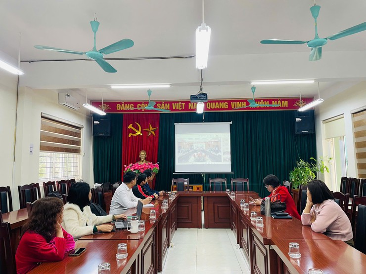 Ngành giáo dục xã Đại Thanh dự hội nghị tập huấn triển khai thí điểm nội dung giáo dục trí tuệ nhân tạo (AI).- Ảnh 2.