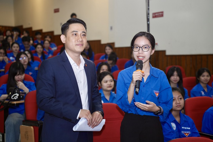 Phường Ô Chợ Dừa tổ chức tọa đàm “Lá phiếu hôm nay – Trách nhiệm chính trị của công dân trẻ”- Ảnh 8.