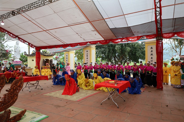 Khai hội Đền Mẫu thôn Gò Sống xã Suối Hai- Ảnh 1.