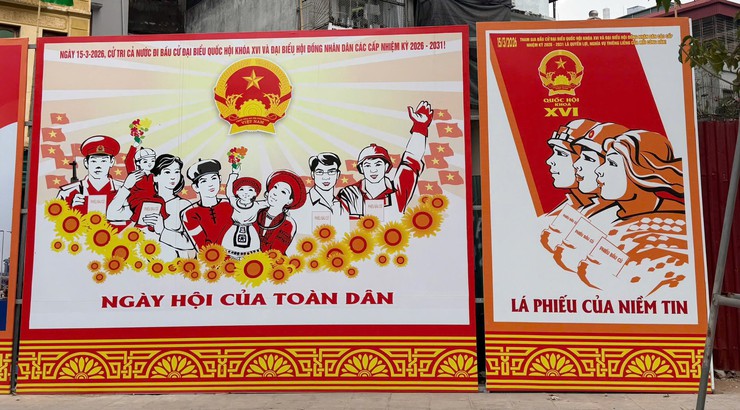 PHƯỜNG LÁNG TÍCH CỰC TRIỂN KHAI CÔNG TÁC TUYÊN TRUYỀN, TRANG TRÍ VÀ ỨNG DỤNG CHUYỂN ĐỔI SỐ PHỤC VỤ BẦU CỬ ĐẠI BIỂU QUỐC HỘI KHÓA XVI VÀ ĐẠI BIỂU HỘI ĐỒNG NHÂN DÂN CÁC CẤP NHIỆM KỲ 2026-2031- Ảnh 2.