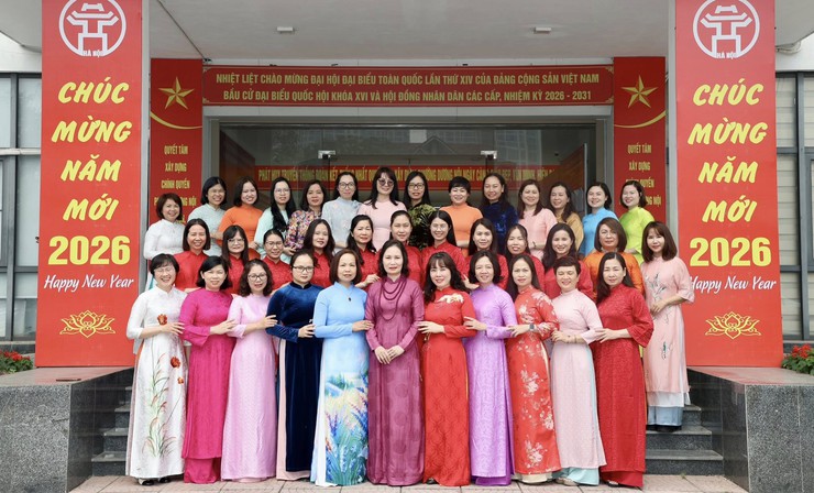 Phụ nữ Dương Nội tích cực hưởng ứng “Tuần lễ áo dài” năm 2026- Ảnh 1.