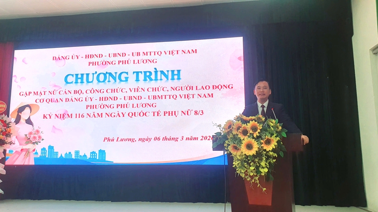 Phường Phú Lương chúc mừng ngày Quốc tế Phụ nữ 8/3- Ảnh 2.