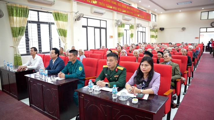 Hội nghị tiếp xúc giữa cử tri với người ứng cử đại biểu HĐND xã Dương Hoà khoá II nhiệm kỳ 2026 – 2031, đơn vị bầu cử số 3

- Ảnh 2.