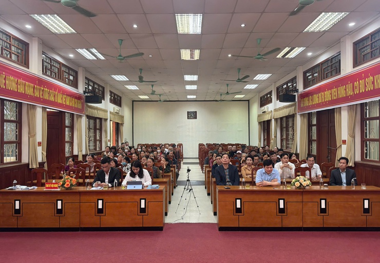 Phường Việt Hưng tổ chức Hội nghị tiếp xúc cử tri với người ứng cử đại biểu HĐND phường khóa II, nhiệm kỳ 2026 – 2031.- Ảnh 9.