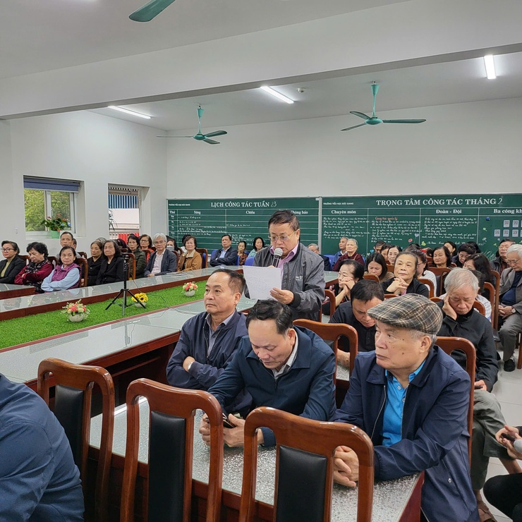 Phường Việt Hưng tổ chức Hội nghị tiếp xúc cử tri với người ứng cử đại biểu HĐND phường khóa II, nhiệm kỳ 2026 – 2031.- Ảnh 12.