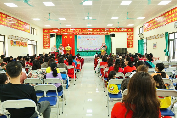 Phát huy truyền thống phụ nữ Việt Nam, phụ nữ Phú Nghĩa thi đua góp sức xây dựng quê hương- Ảnh 2.