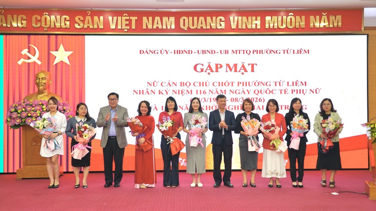 Phường Từ Liêm gặp mặt nữ cán bộ chủ chốt nhân dịp kỷ niệm ngày Quốc tế Phụ nữ 8/3- Ảnh 7.