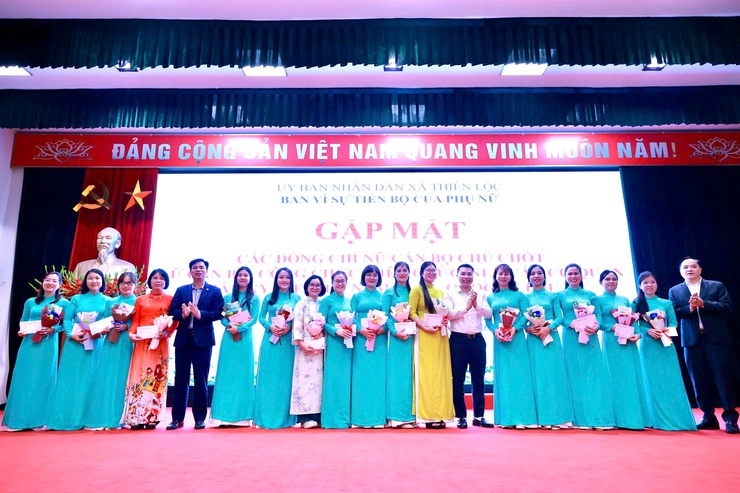 Xã Thiên Lộc gặp mặt nữ cán bộ nhân kỷ niệm Ngày Quốc tế Phụ nữ 8/3- Ảnh 16.
