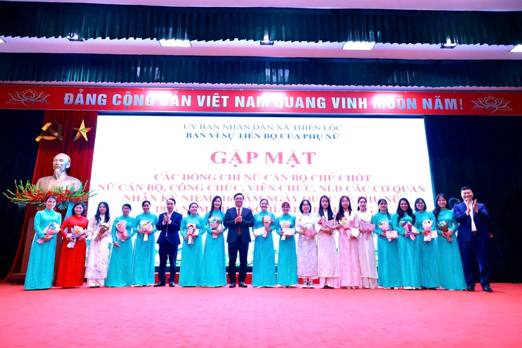 Xã Thiên Lộc gặp mặt nữ cán bộ nhân kỷ niệm Ngày Quốc tế Phụ nữ 8/3- Ảnh 15.