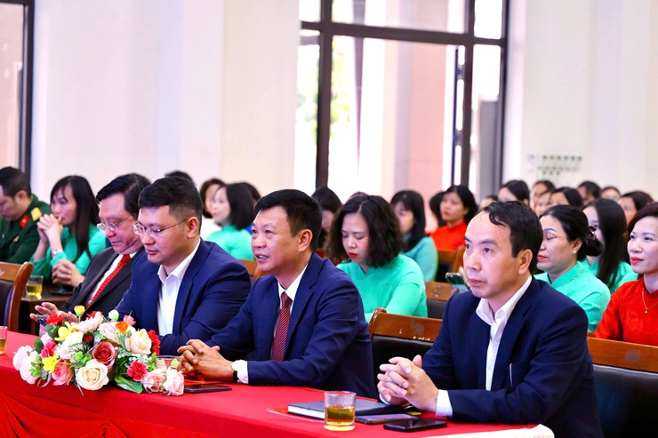 Xã Thiên Lộc gặp mặt nữ cán bộ nhân kỷ niệm Ngày Quốc tế Phụ nữ 8/3- Ảnh 2.