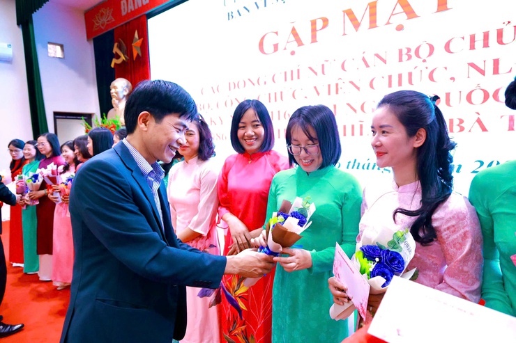 Xã Thiên Lộc gặp mặt nữ cán bộ nhân kỷ niệm Ngày Quốc tế Phụ nữ 8/3- Ảnh 14.