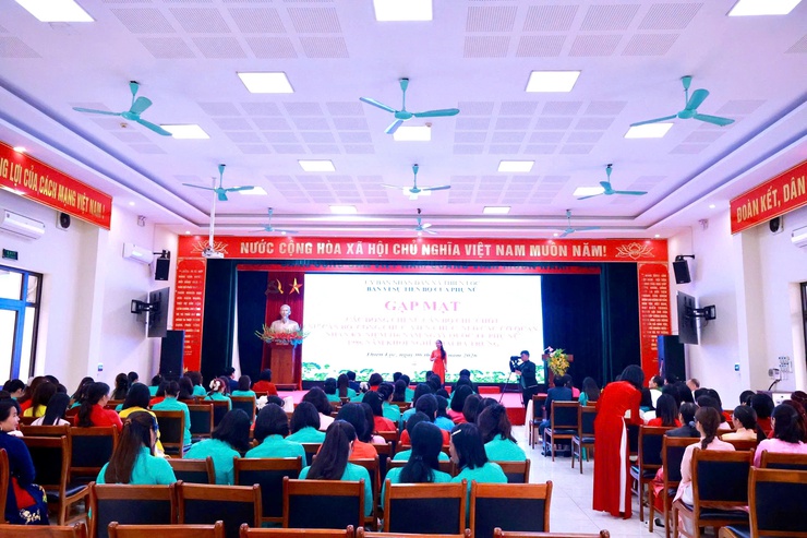 Xã Thiên Lộc gặp mặt nữ cán bộ nhân kỷ niệm Ngày Quốc tế Phụ nữ 8/3- Ảnh 1.