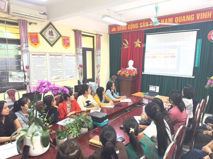 Xã Trần Phú: tổ chức hội nghị trực tiếp và trực tuyến nghiên cứu, học tập, quán triệt, tuyên truyền và triển khai thực hiện Nghị quyết Đại hội đại biểu toàn quốc lần thứ XIV của Đảng và các Nghị quyết chiến lược của Bộ Chính trị.- Ảnh 6.