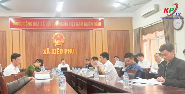 Kiều Phú: Hội nghị giao ban giữa Thường trực Đảng ủy và UBND xã về công tác quy hoạch, giải phóng mặt bằng và phát triển kinh tế - xã hội- Ảnh 3.