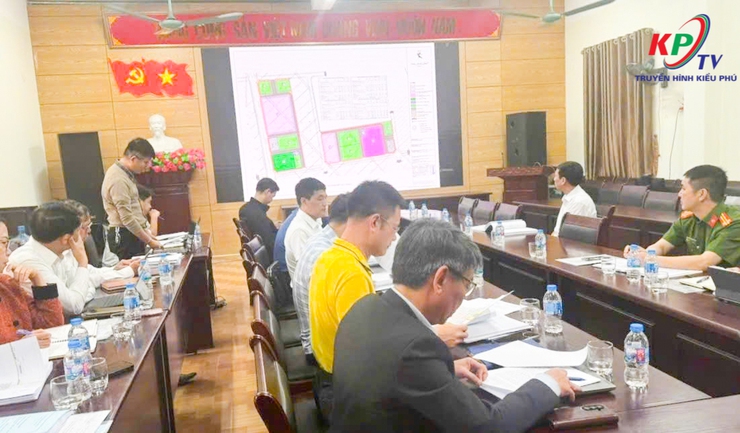 Kiều Phú: Hội nghị giao ban giữa Thường trực Đảng ủy và UBND xã về công tác quy hoạch, giải phóng mặt bằng và phát triển kinh tế - xã hội- Ảnh 1.