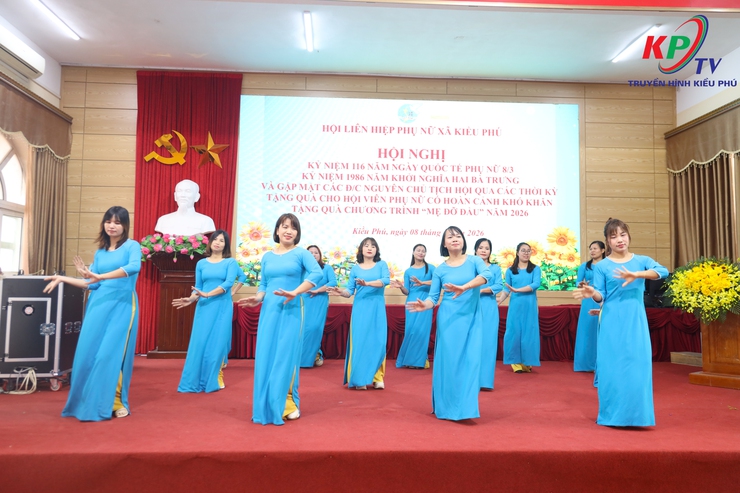 Phụ nữ xã Kiều Phú lan toả yêu thương nhân Ngày Quốc tế phụ nữ 8-3- Ảnh 12.