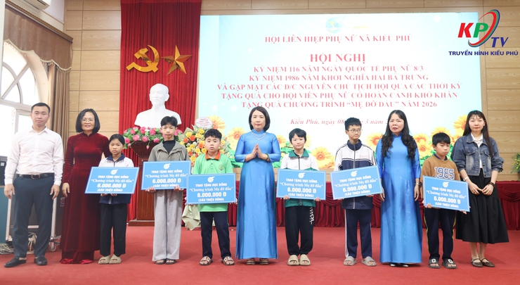 Phụ nữ xã Kiều Phú lan toả yêu thương nhân Ngày Quốc tế phụ nữ 8-3- Ảnh 8.