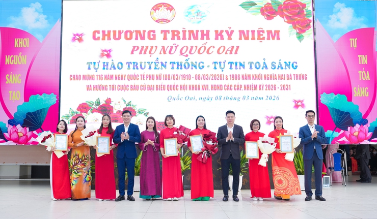 Xã Quốc Oai tổ chức chương trình "Phụ nữ Quốc Oai – Tự hào truyền thống, tự tin tỏa sáng" nhân kỷ niệm 116 năm Ngày Quốc tế Phụ nữ 8/3- Ảnh 13.