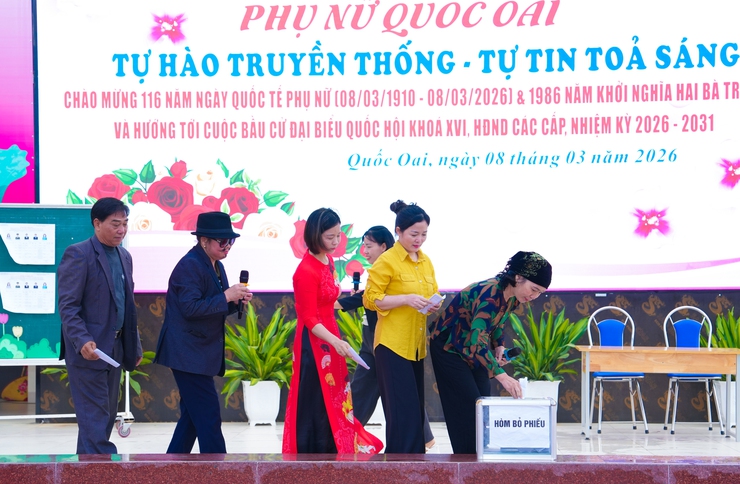 Xã Quốc Oai tổ chức chương trình "Phụ nữ Quốc Oai – Tự hào truyền thống, tự tin tỏa sáng" nhân kỷ niệm 116 năm Ngày Quốc tế Phụ nữ 8/3- Ảnh 15.