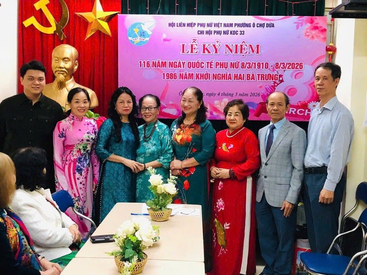 Các chi hội phụ nữ khu dân cư sôi nổi chào mừng kỷ niệm ngày Quốc tế Phụ nữ 8/3- Ảnh 1.